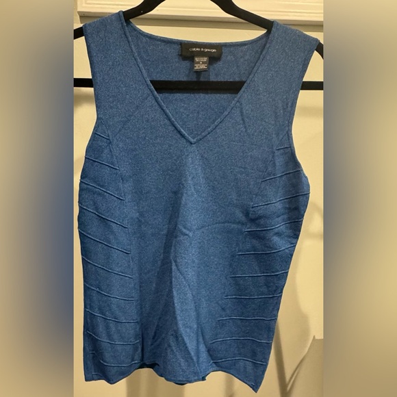 Cable & Gauge Blue V-Neck Tank Top Size S - Picture 1 of 14